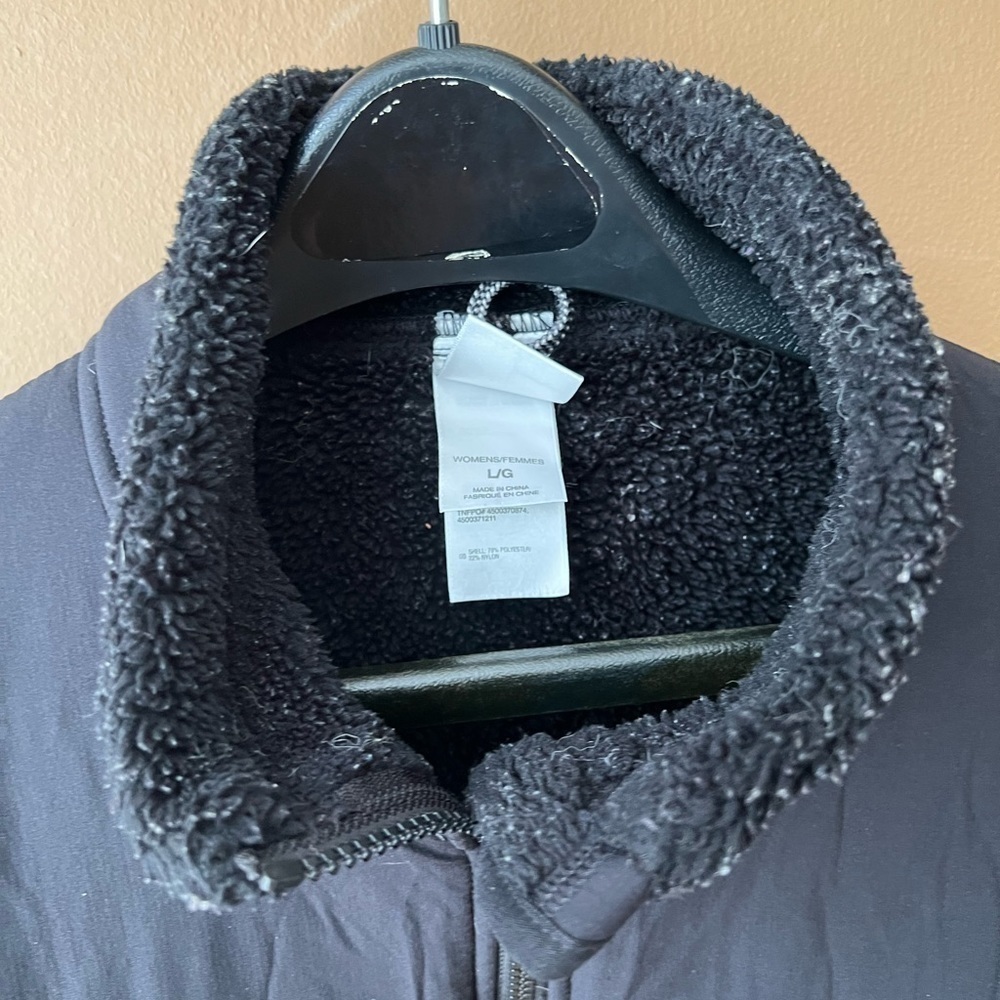 The North Face Women’s Black Fleece Jacket Size Large - Picture 3 of 6